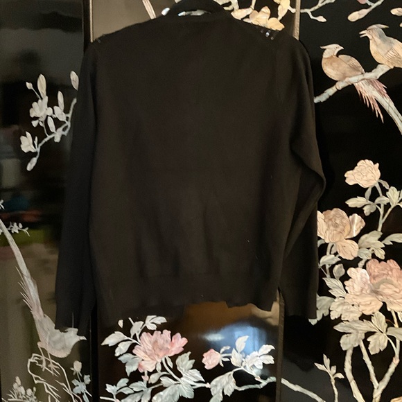 🐼 NWT Beautiful black sweater with sequence and diamond rhinestone buttons. - Picture 2 of 5